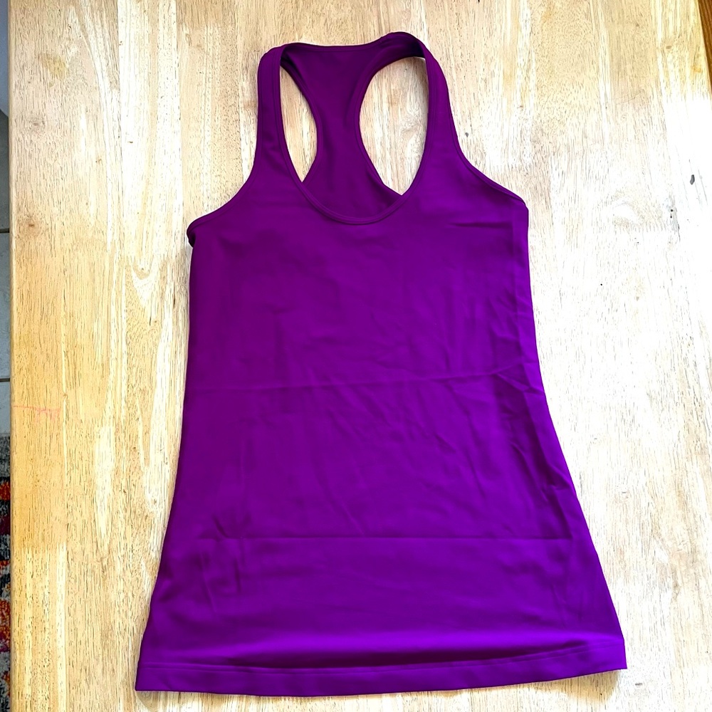 Lululemon racer back tank:size 6; Very good condition